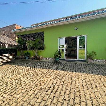 Suba Motel Kihihi Ngoại thất bức ảnh