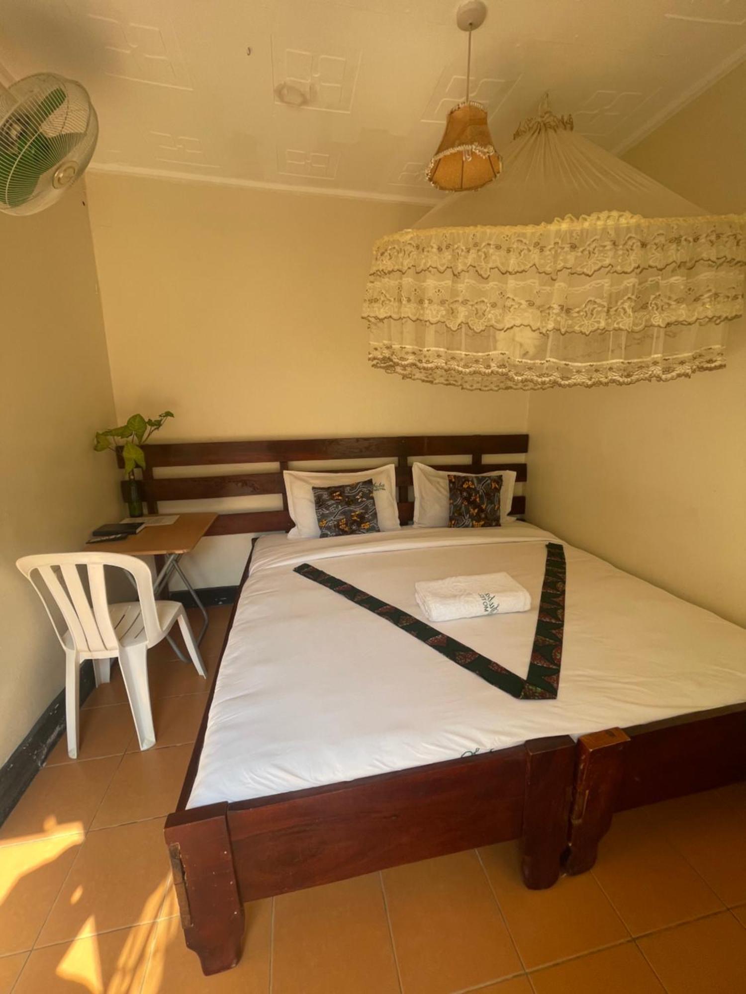 Suba Motel Kihihi Ngoại thất bức ảnh