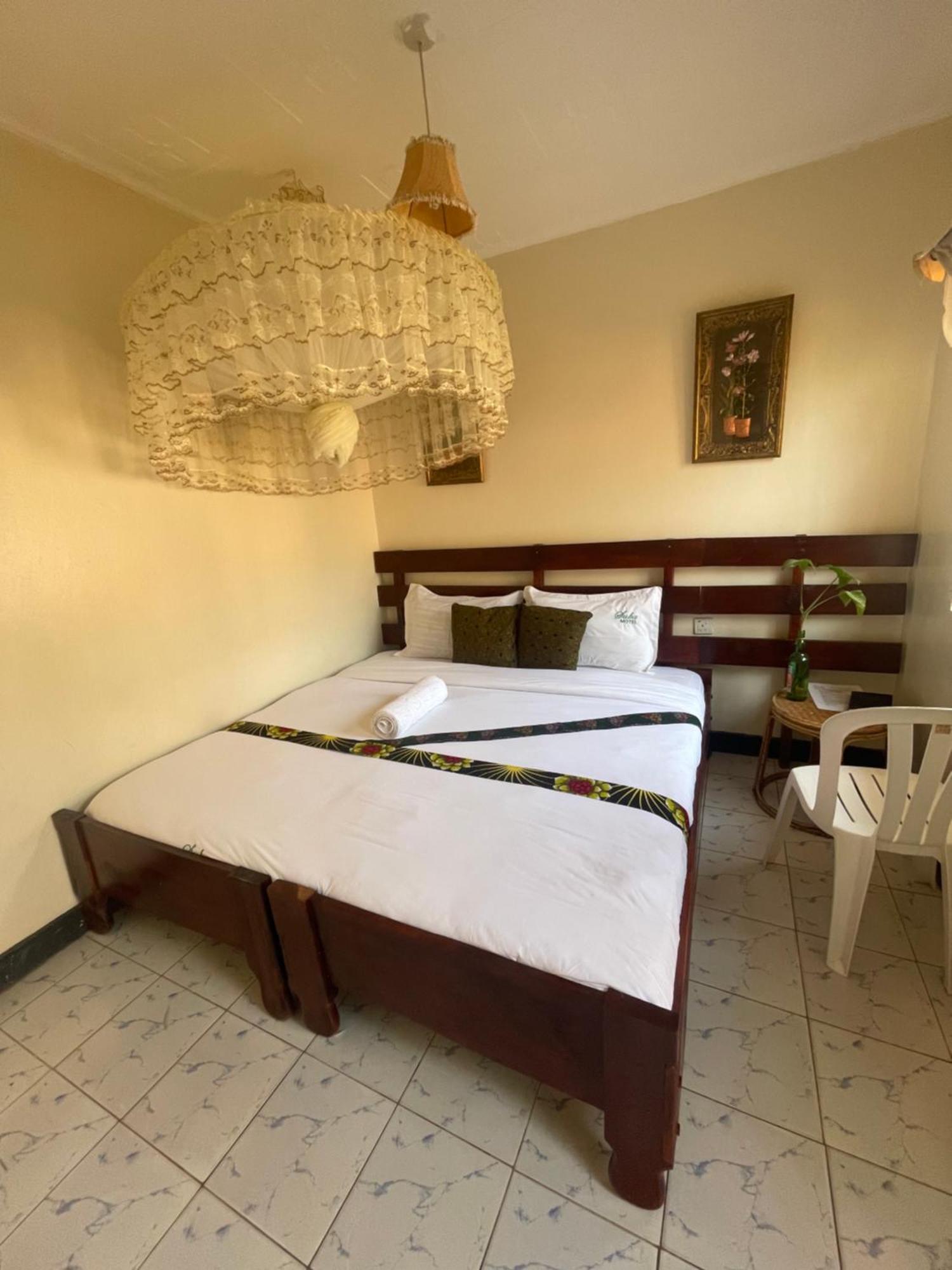 Suba Motel Kihihi Ngoại thất bức ảnh